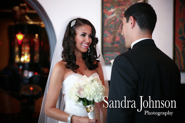 Best Maggiano's Orlando wedding photographer - Sandra Johnson (SJFoto.com)